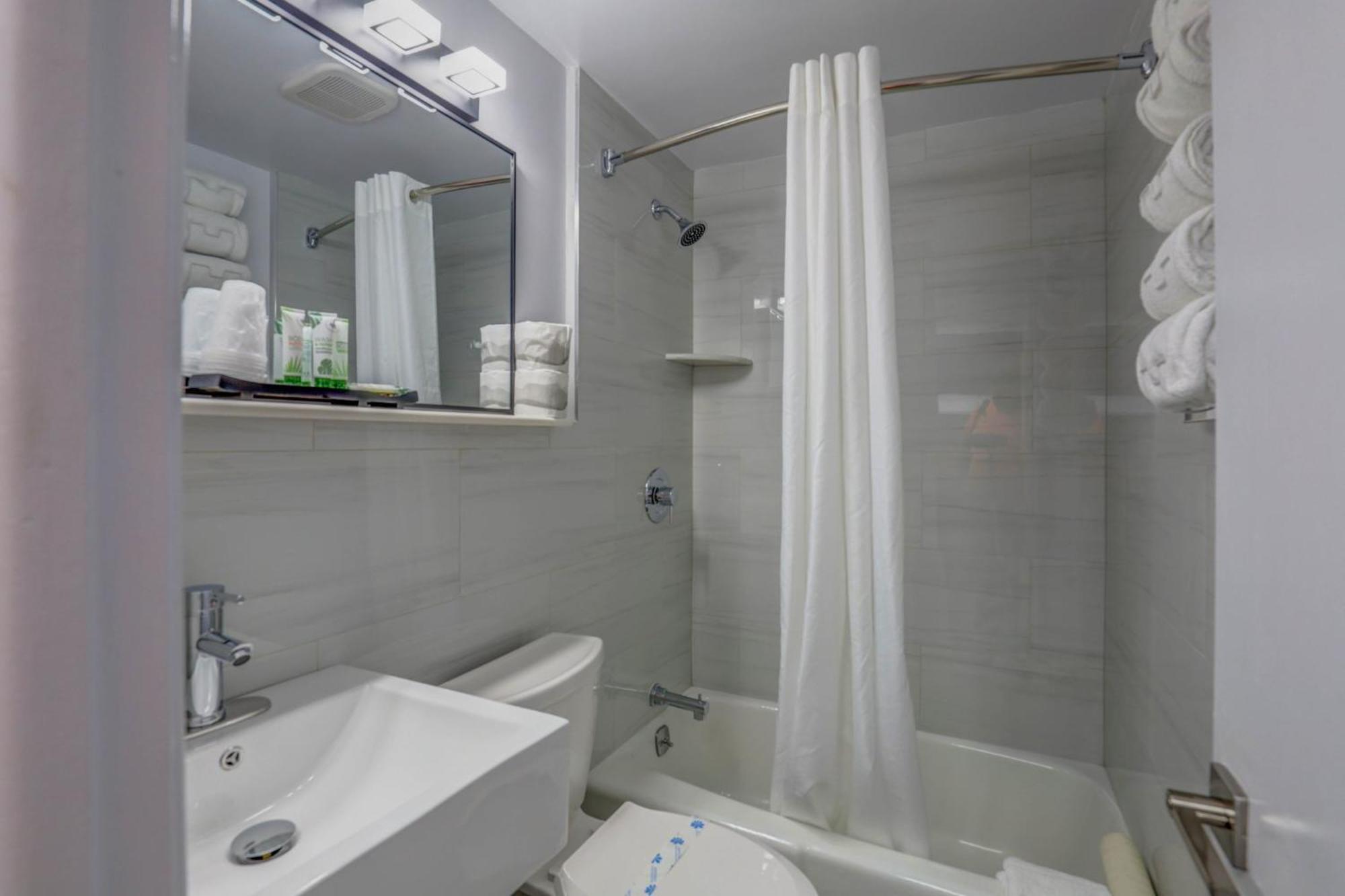 Le Voyageur - A Red Collection Hotel Wildwood Luaran gambar
